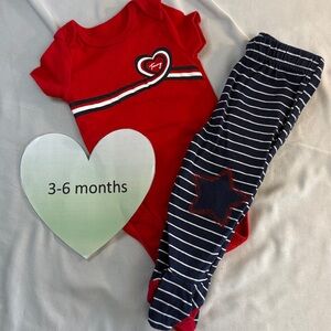 Tommy Hilfiger - 2 piece baby outfit. Size 3-6 months